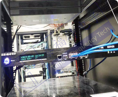 NTP服務(wù)器上架實(shí)景圖 NTP服務(wù)器上架實(shí)景圖